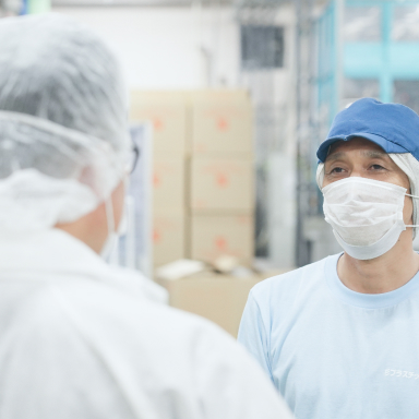 製造オペレーターの仕事の様子