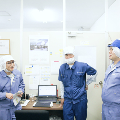 製造作業の仕事の様子